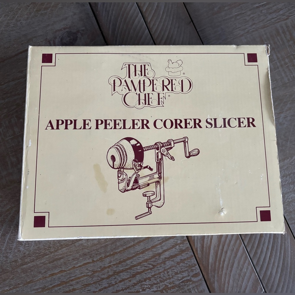 The Pampered Chef Apple Peeler Corer Slicer